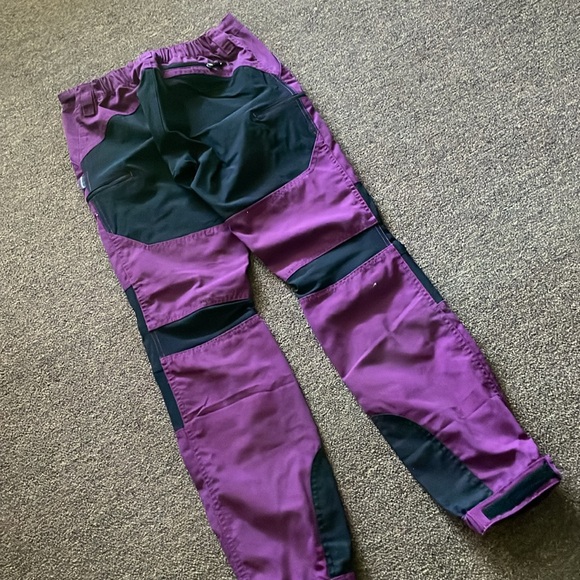 Revolutionary Race size small - Picture 3 of 3